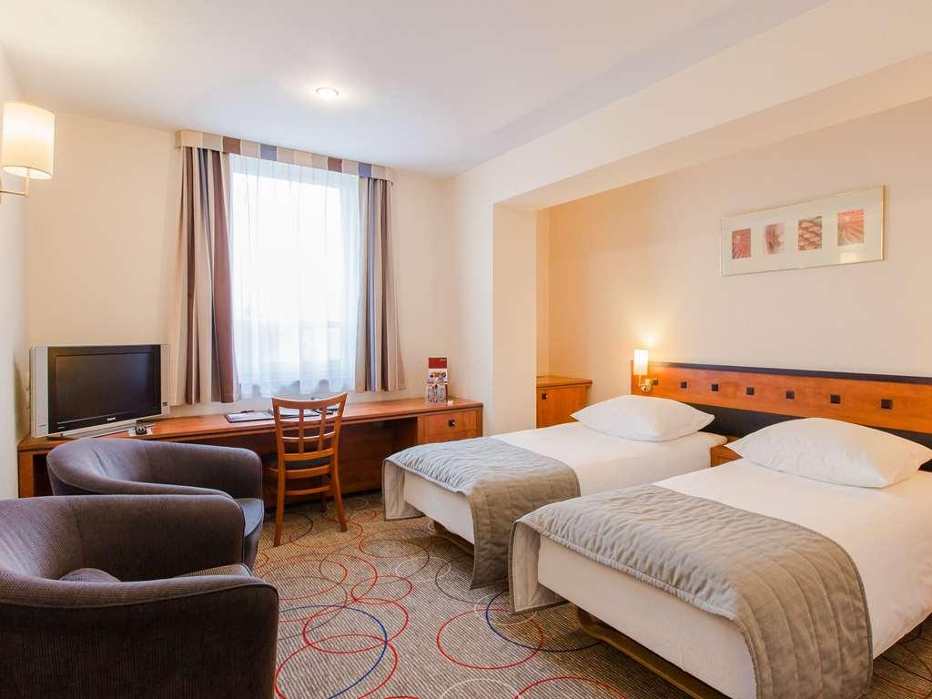 Qubus Hotel Glogow חדר תמונה