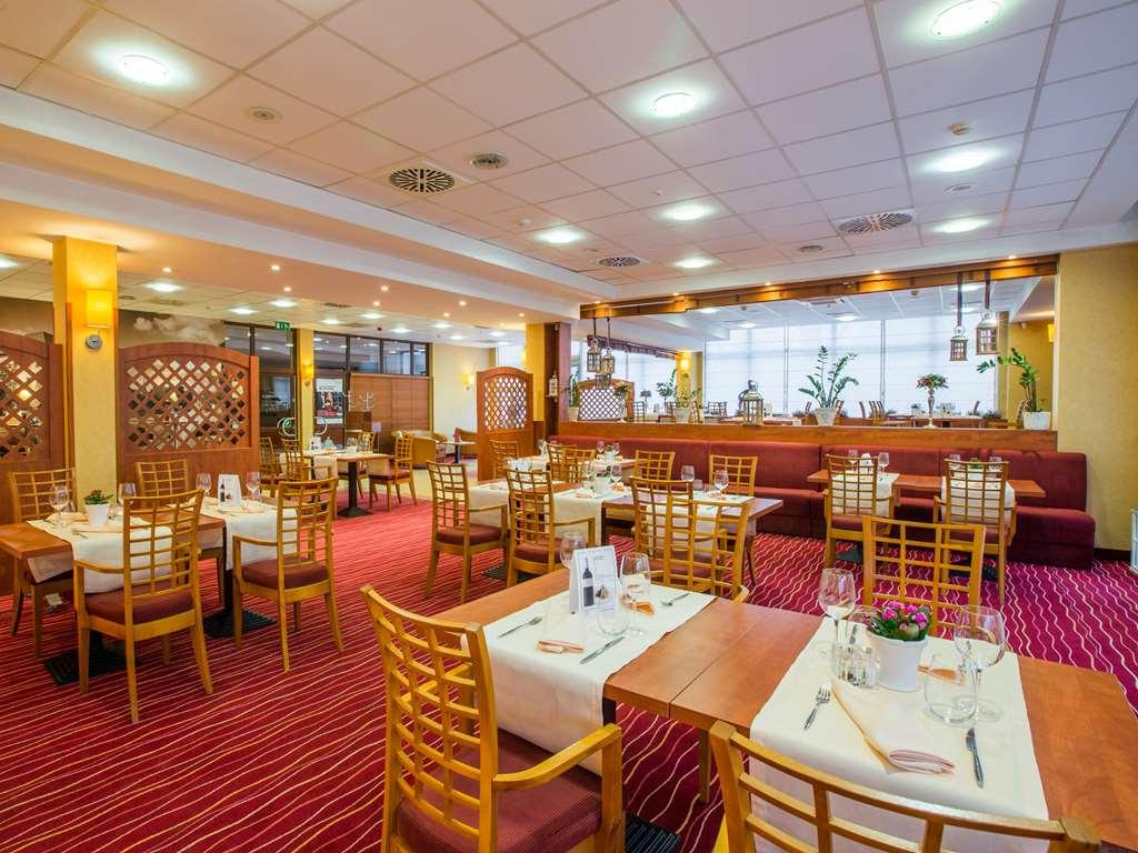 Qubus Hotel Glogow מסעדה תמונה