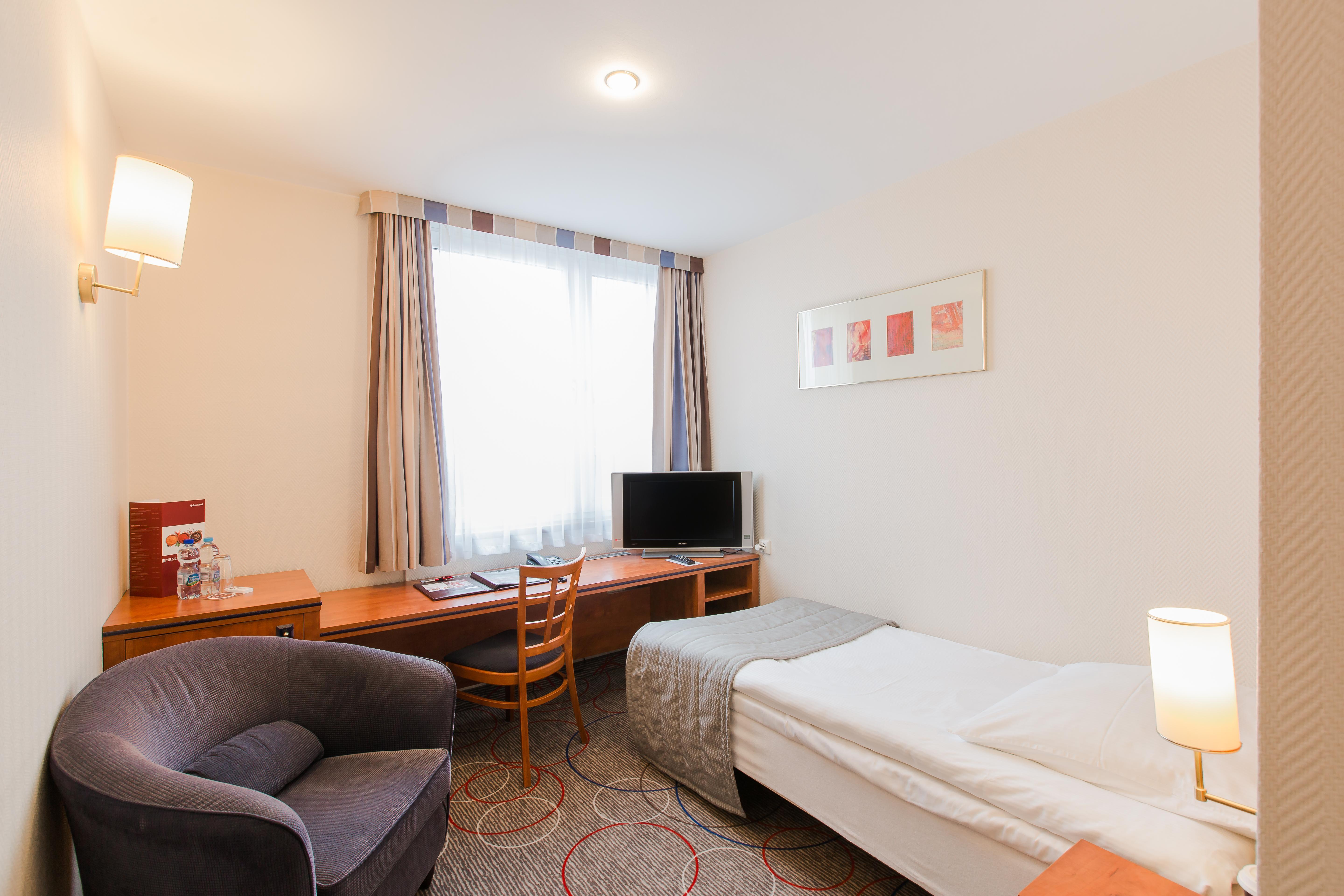 Qubus Hotel Glogow מראה חיצוני תמונה