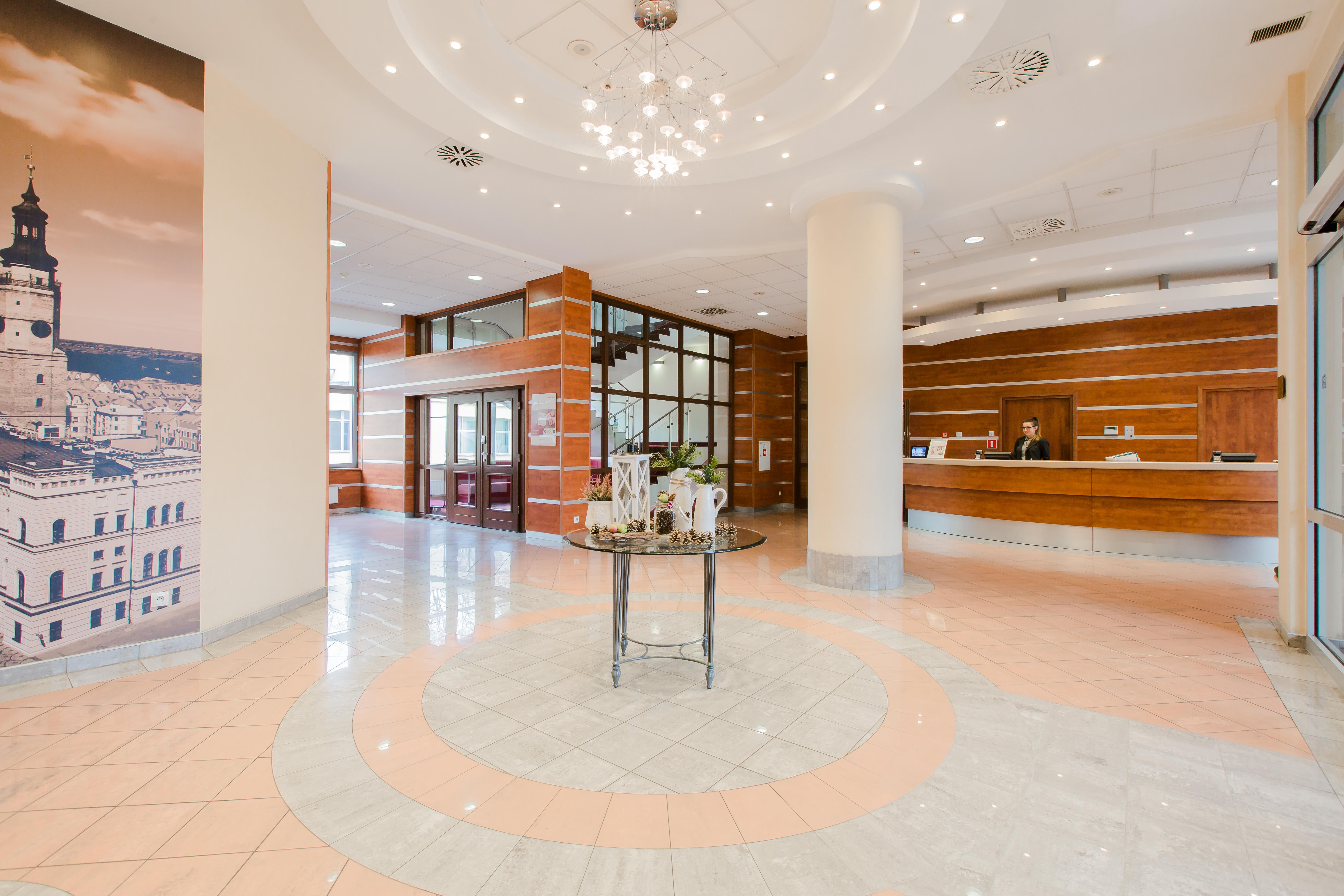 Qubus Hotel Glogow מראה חיצוני תמונה