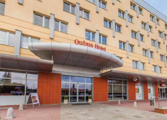 Qubus Hotel Glogow מראה חיצוני תמונה