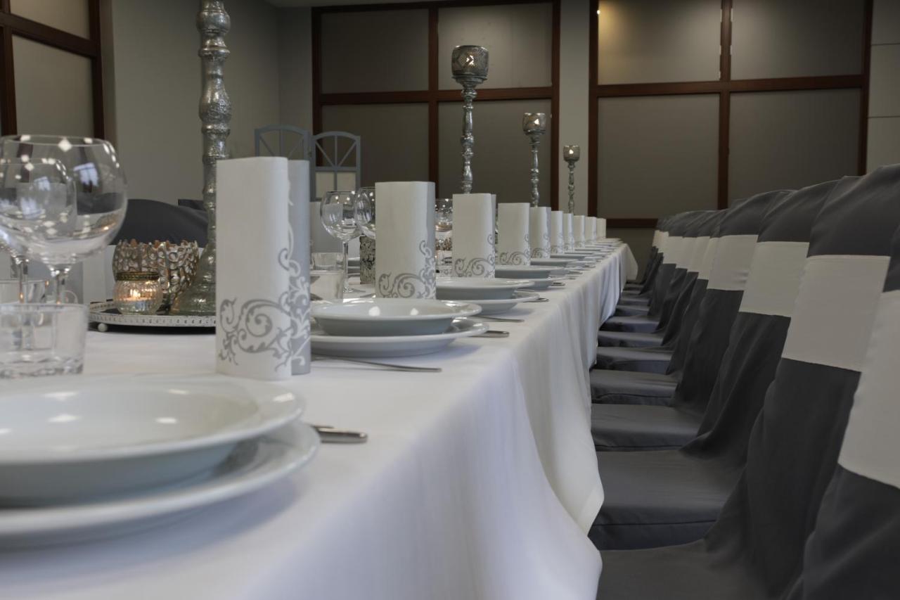Qubus Hotel Glogow מראה חיצוני תמונה
