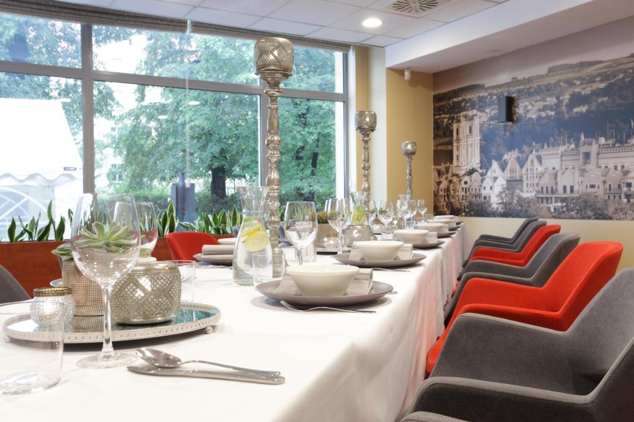 Qubus Hotel Glogow מראה חיצוני תמונה