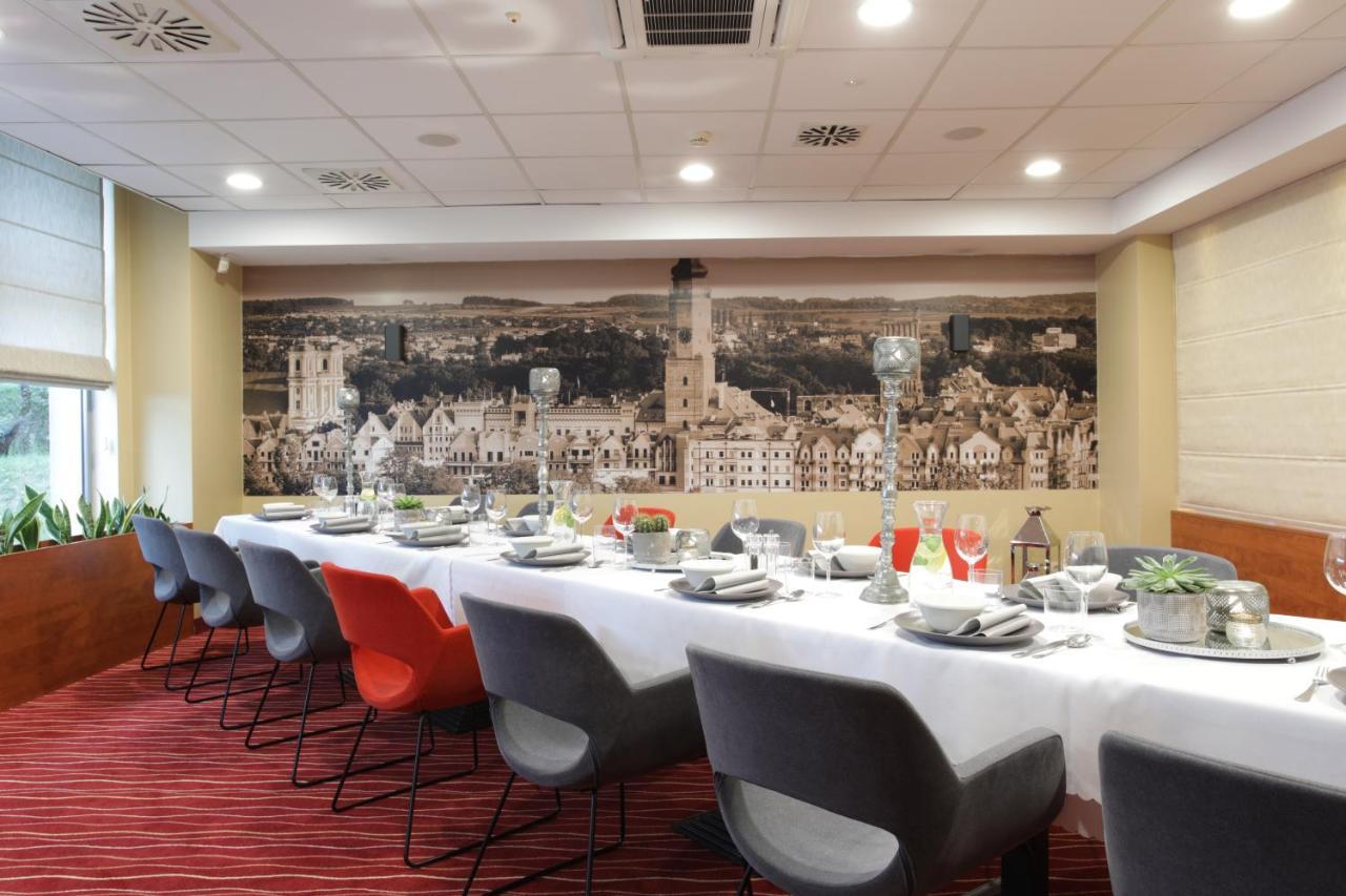 Qubus Hotel Glogow מראה חיצוני תמונה