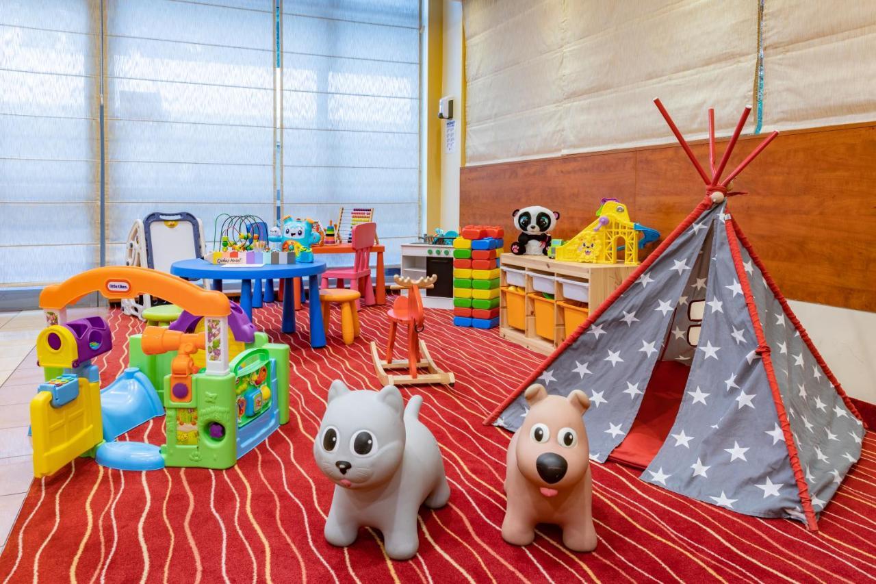 Qubus Hotel Glogow מראה חיצוני תמונה