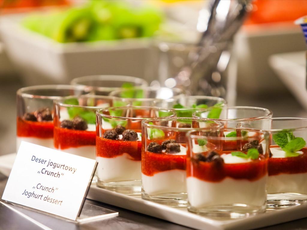 Qubus Hotel Glogow מראה חיצוני תמונה