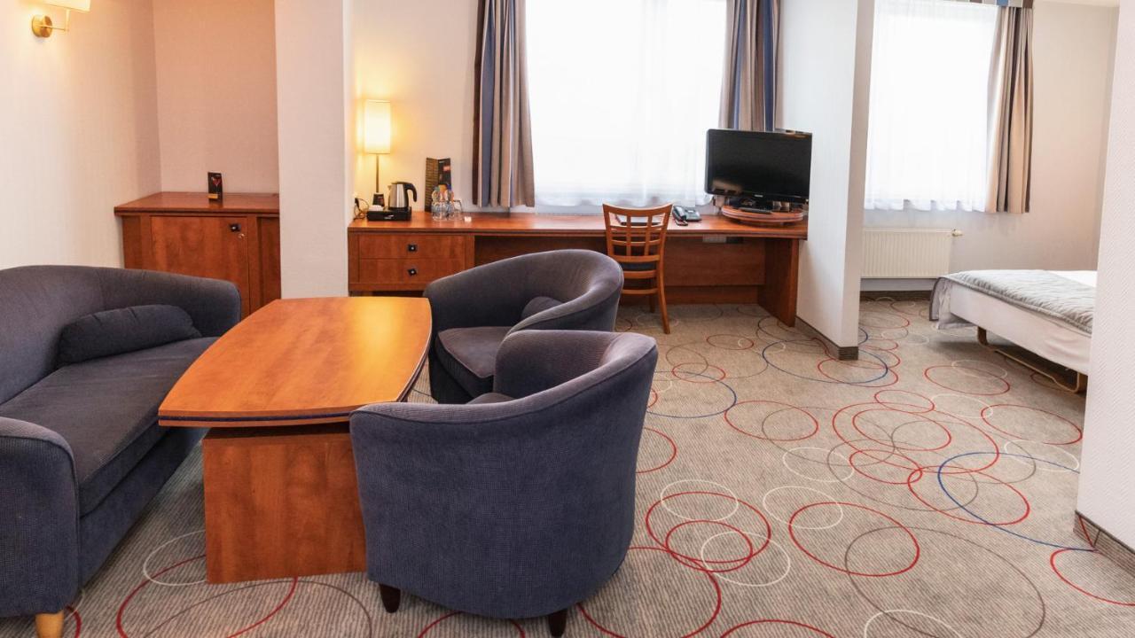 Qubus Hotel Glogow מראה חיצוני תמונה
