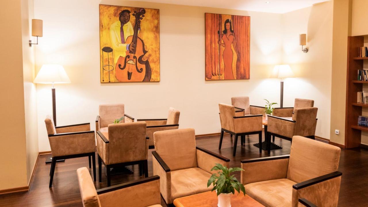 Qubus Hotel Glogow מראה חיצוני תמונה